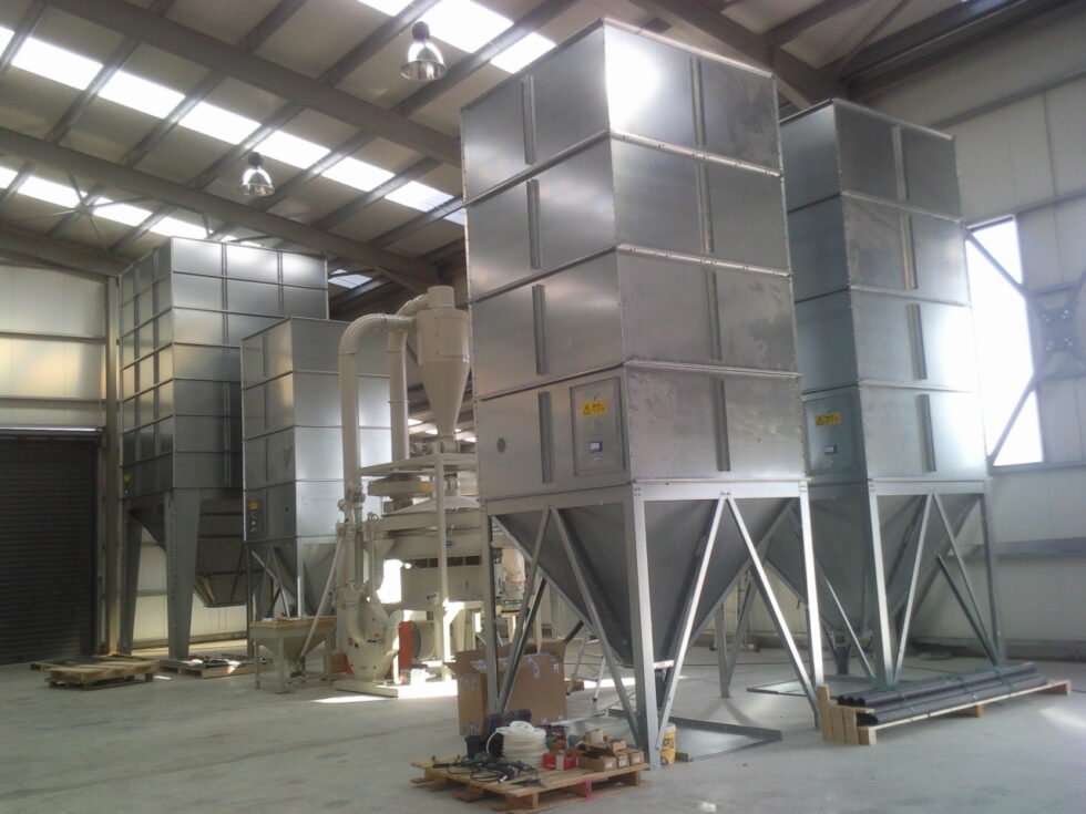 modular silo for plastic pellets