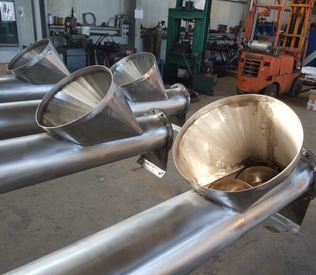 μεταφορικοί κοχλίες για λιπάσματα