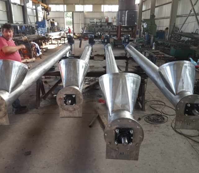 μεταφορικοί κοχλίες για λιπάσματα